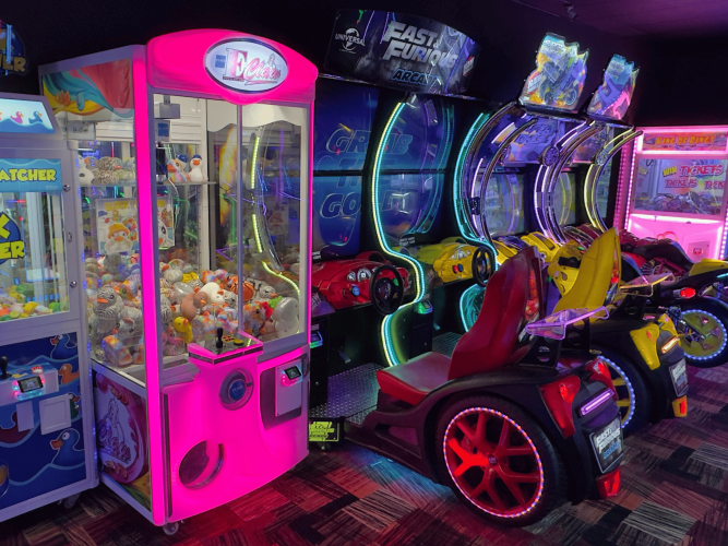 royal family bowling center arcade room